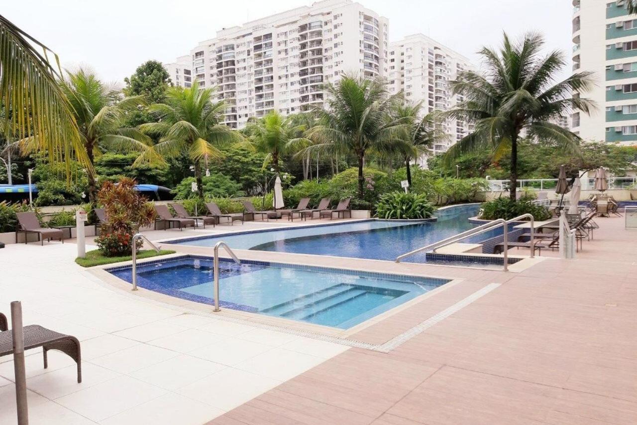 MELHOR LOCALIZAÇÃO NA BARRA DA TIJUCA- Apartamento com Ar, wifi, microondas Rio de Janeiro Exterior foto